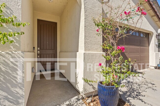 Foto del edificio - Folsom Ranch 3 Bedroom Home