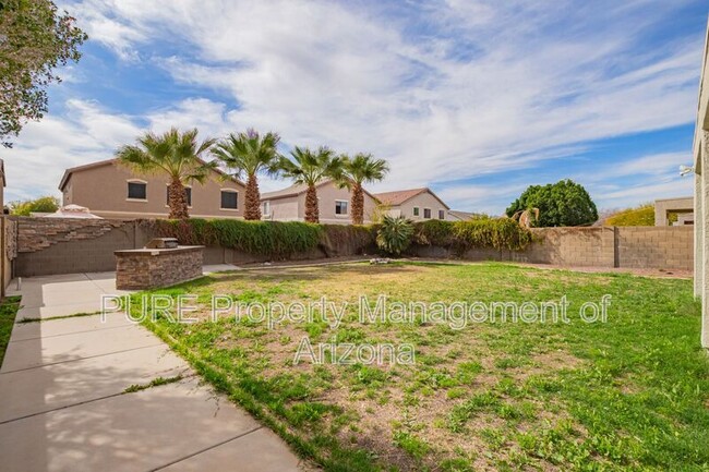 Foto del edificio - 17753 W Caribbean Ln