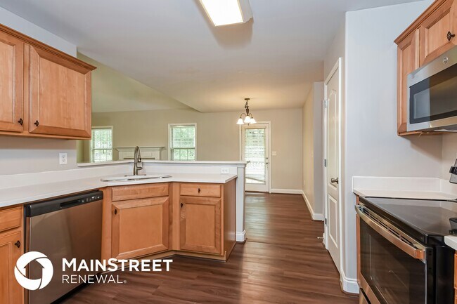 Building Photo - 3823 Refinement Way