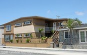 Primary Photo - 1216 W Balboa Blvd
