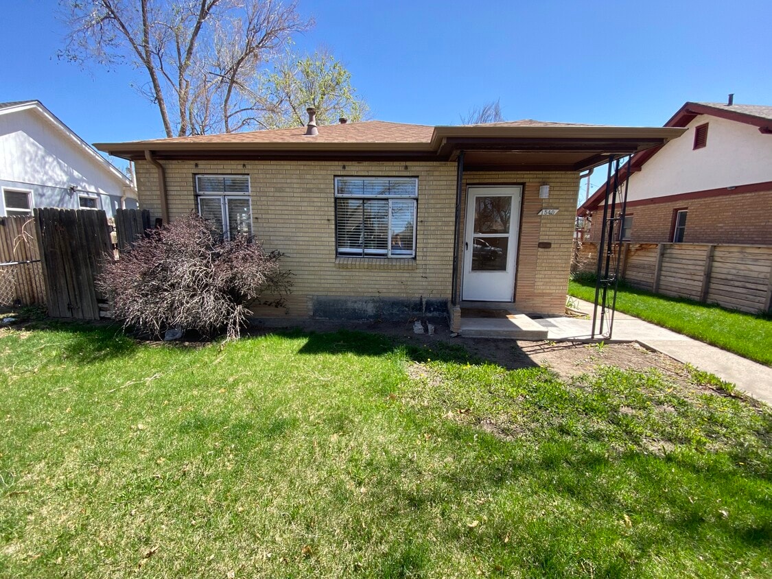 Primary Photo - 1540 Ulster St