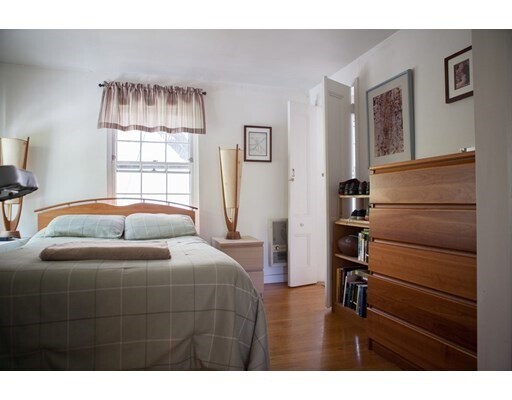 Building Photo - 123 Pinckney St