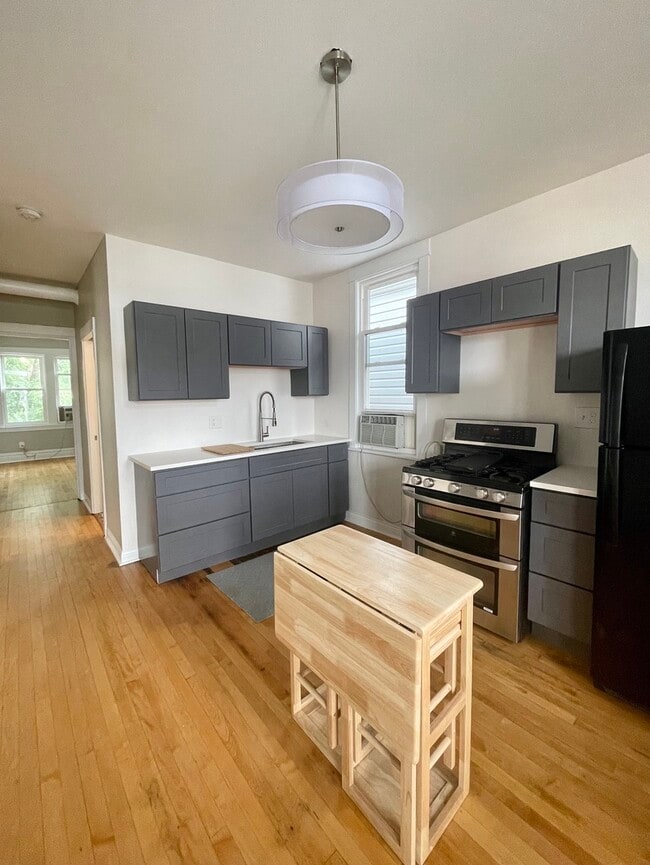 Building Photo - 3555 W McLean Ave