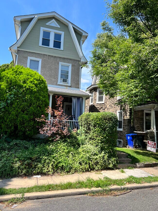 Foto del edificio - 7206 Chestnut Ave