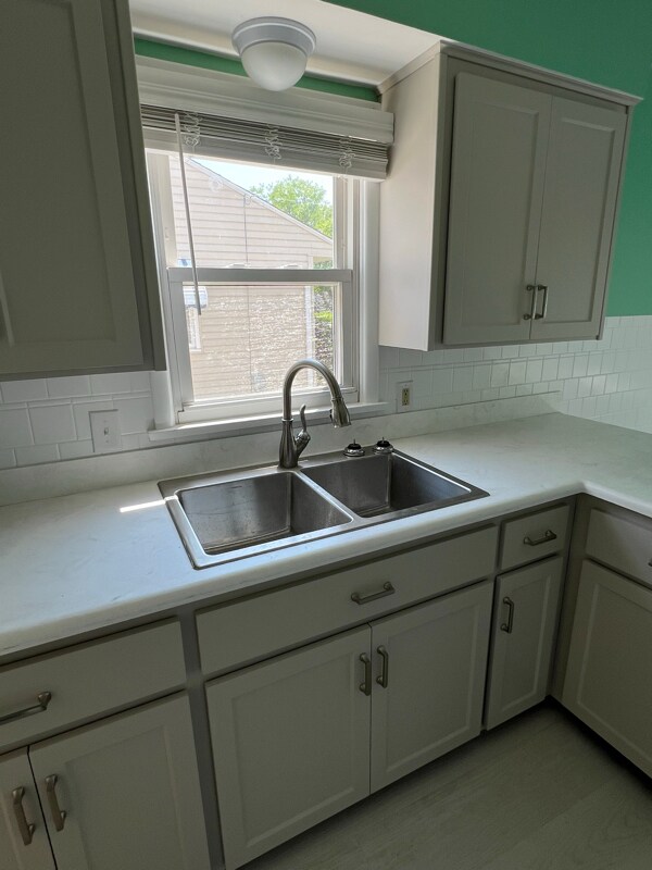 Foto del edificio - 1263 Atwood Ave