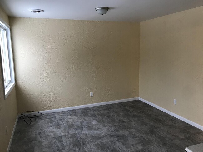 Foto del edificio - 1280 Conewango Ave