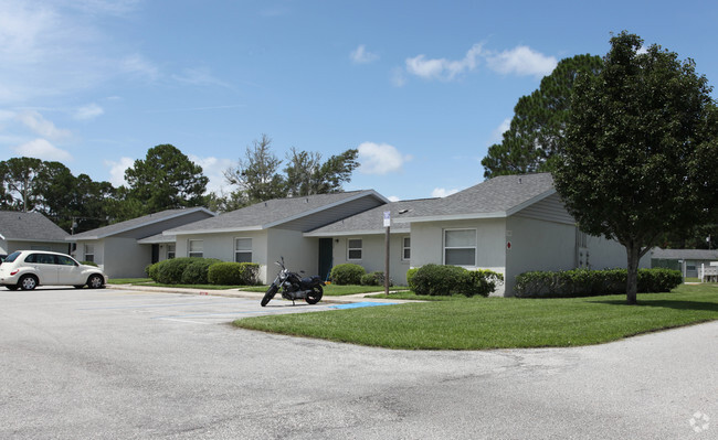 Clay Springs Apartments - Apartments in Green Cove Springs, FL ...