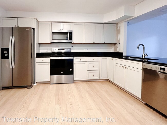 Building Photo - 3 br, 2.5 bath House - 1003 Evergreen Way