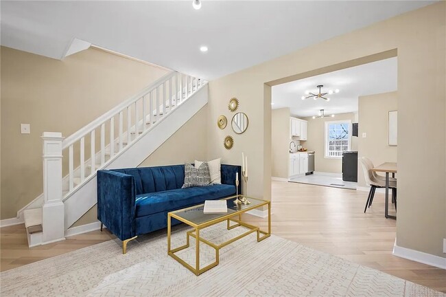 Foto del edificio - 362 Marshall Ave