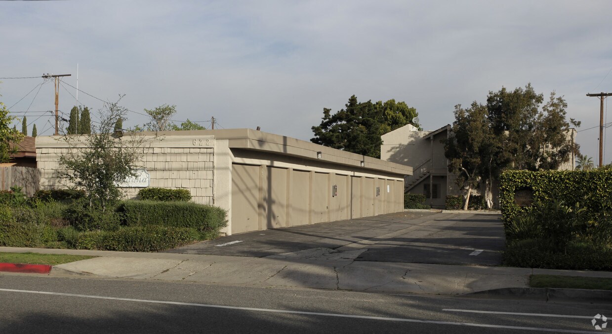Primary Photo - Villa Marina Apartments