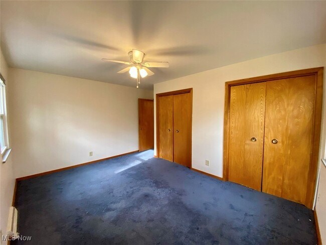 Foto del edificio - 1859 Cromwell Dr