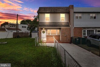 Building Photo - 3210 Morning Glory Rd