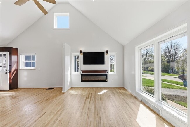 Building Photo - 7248 Rita Ln