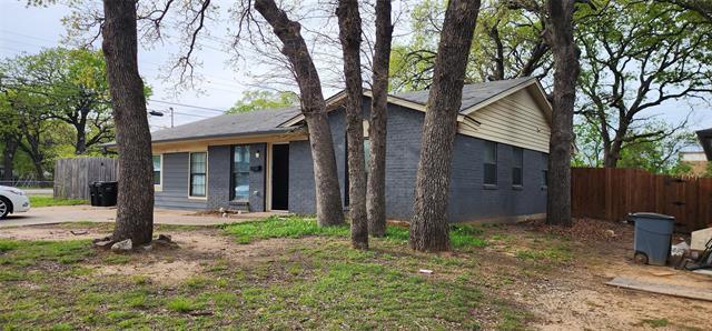 Building Photo - 1625 Woodcrest Dr