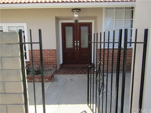 Foto del edificio - 9420 Flicker Ave