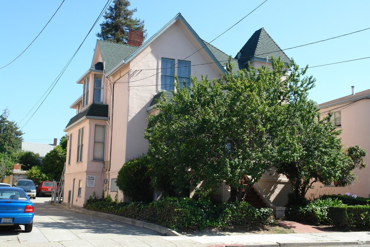 Primary Photo - 2221 Dwight Way