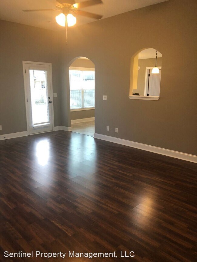 Building Photo - 4 br, 2 bath House - 315 South Charity Lane