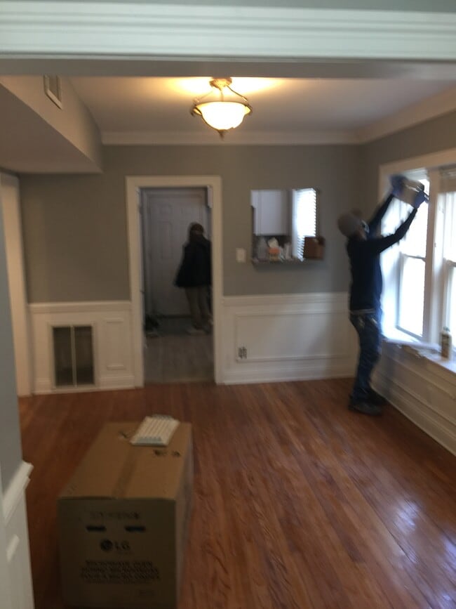 Foto del edificio - 1748 E 84th Pl