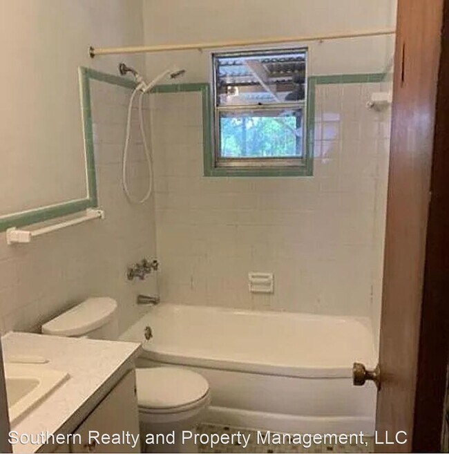 Foto del edificio - 3 br, 1 bath House - 3308 Harrison Road