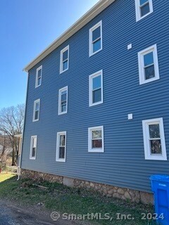 Building Photo - 96 Chestnut St