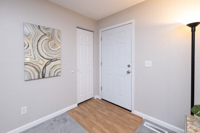 Foto del edificio - 16593 Flagstaff Way W