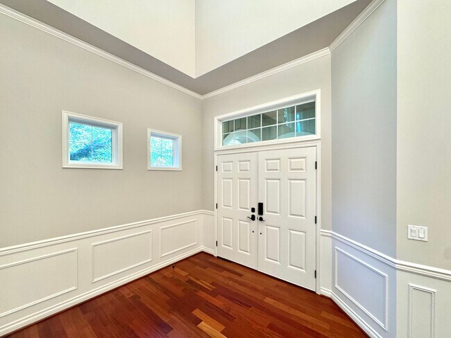 Building Photo - Luxury Living SFH for Rent in Bothell