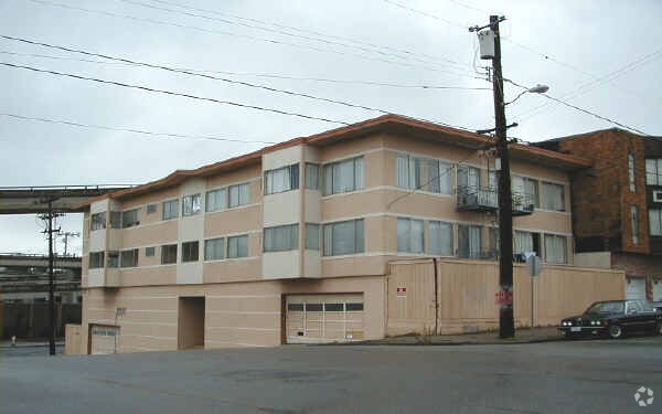 Foto principal - 711 Barneveld Ave