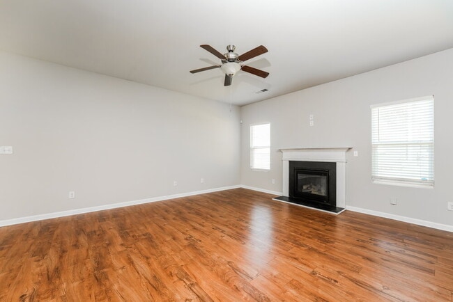 Building Photo - 228 Addy Ln