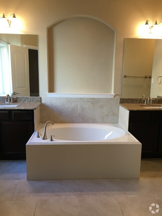 Gated Apartments for rent in La Coste TX 1 Rentals