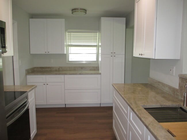 Foto del edificio - 903 SW 6th Ave