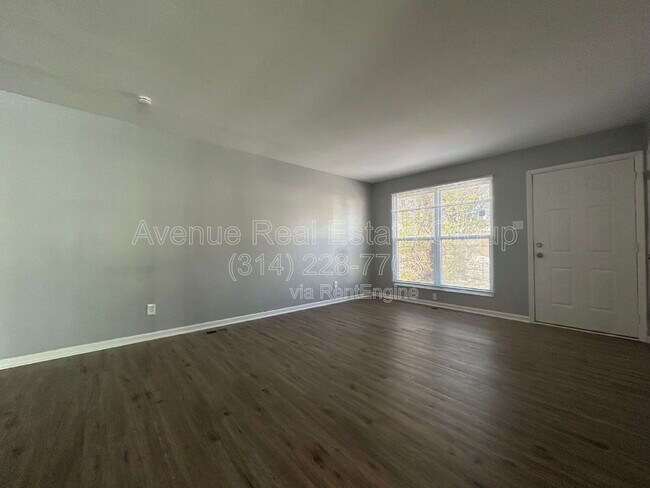 Foto del edificio - 10412 Prince Dr