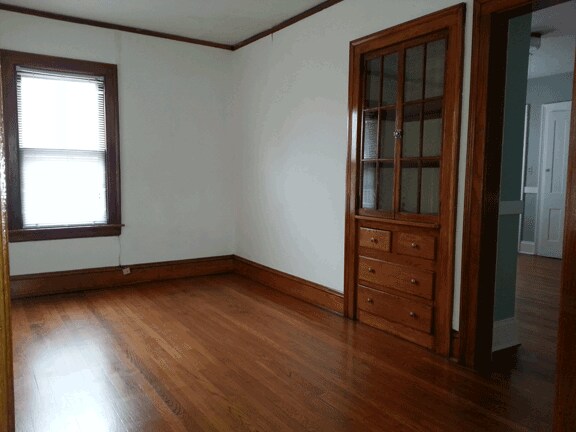 Building Photo - 35 Gillette St