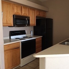 Foto del edificio - 6017 Castlegate Dr W