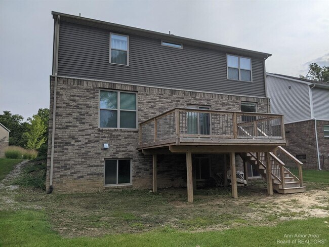 Foto del edificio - 1857 Hunters Creek Dr