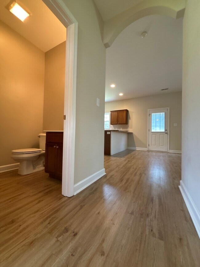 Building Photo - 3 Bedroom and a Bonus Room on Prism!
