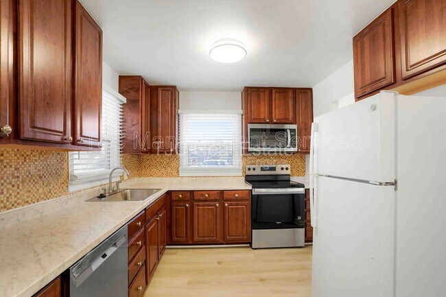 Foto del edificio - 1741 Newark St