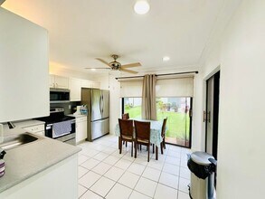 Building Photo - 5077 Forsythia St