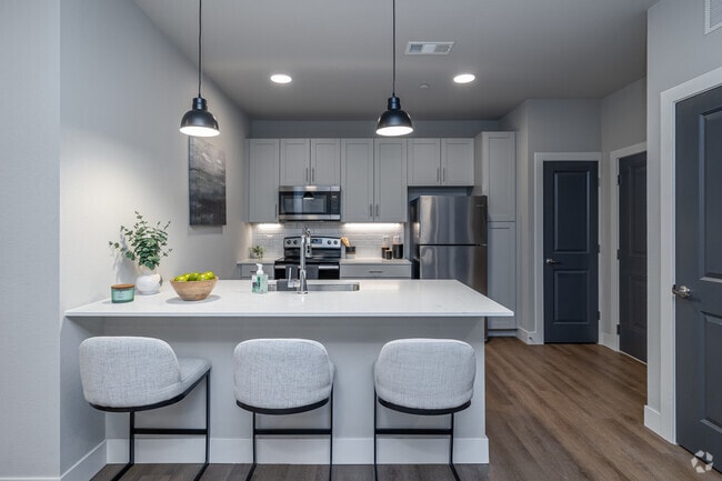 1BR, 1BA - 751 - 756SF - Kitchen - The Junction at Rogers