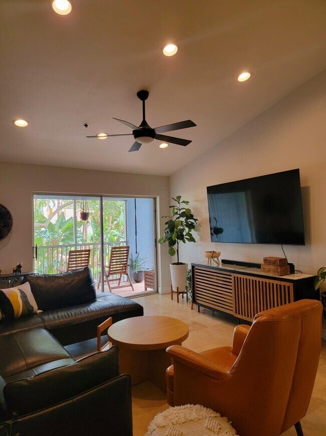 Foto del edificio - 3209 Clint Moore Rd