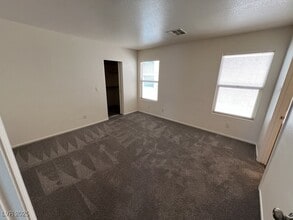 Building Photo - 10396 Midseason Mist St