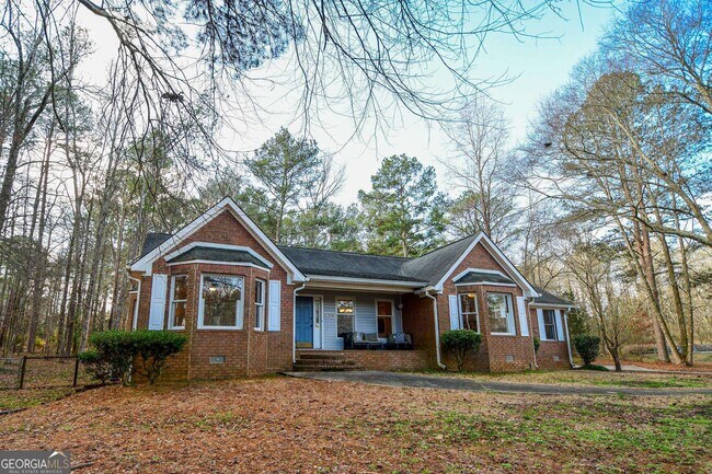 Building Photo - 160 Farm Ln