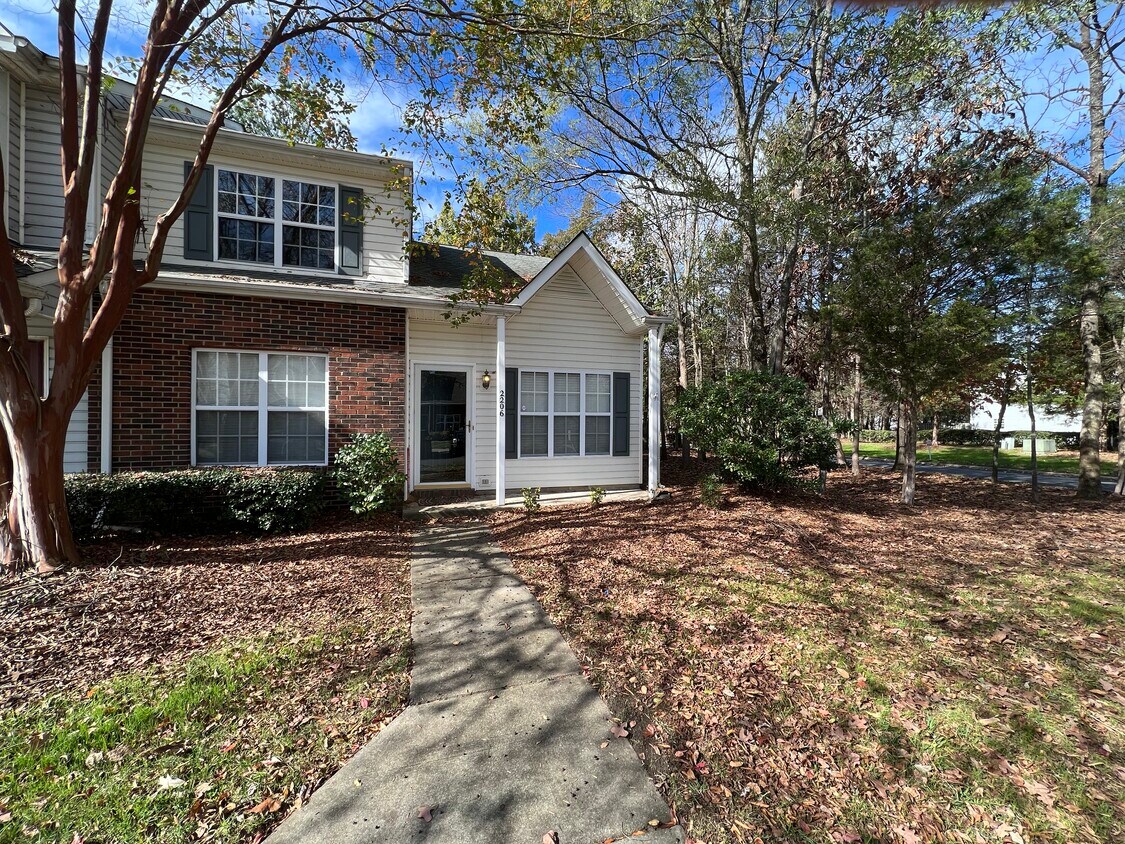 2206 Cigar Ct, Charlotte, NC 28273 Townhome Rentals in Charlotte NC