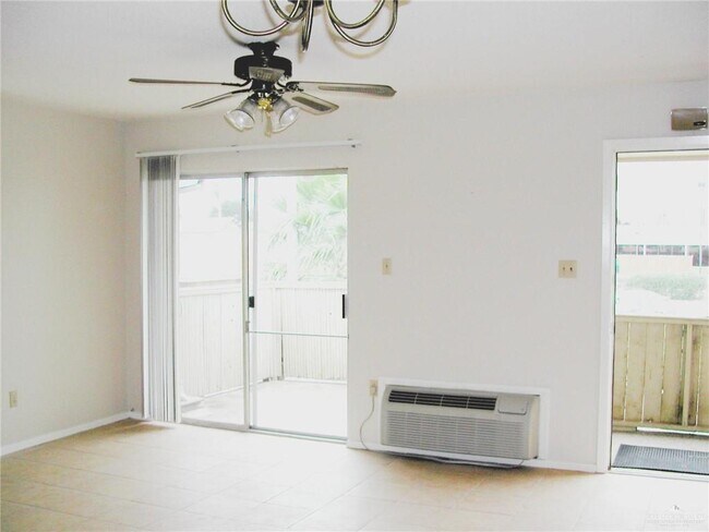 Building Photo - 3820 N 9th Ct