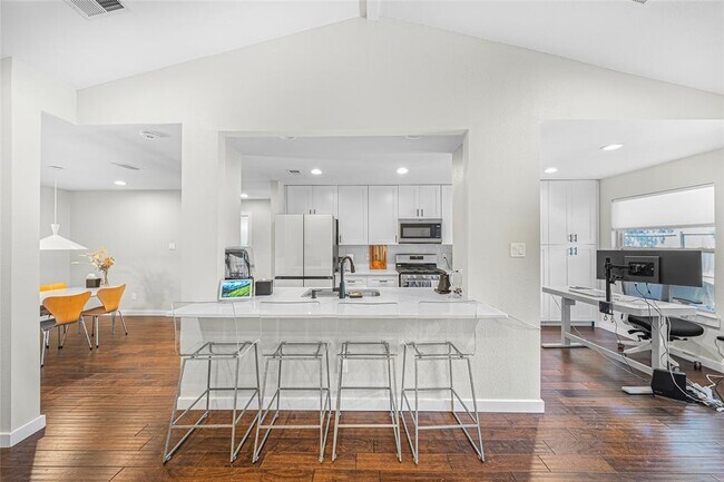Building Photo - 4616 Ganymede Dr