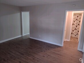 Building Photo - 354 Enota Pl SW