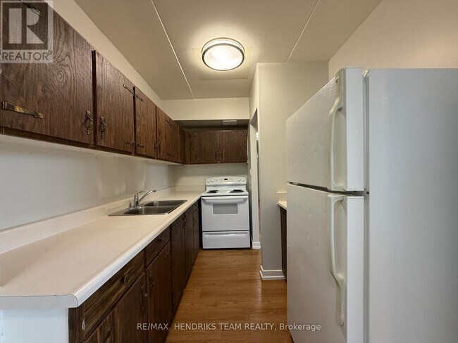 Building Photo - 80 Rockwood Ave
