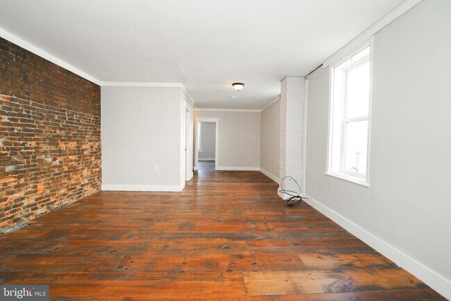 Building Photo - 2029 E Susquehanna Ave