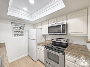 Building Photo - 14942 Avenida Venusto