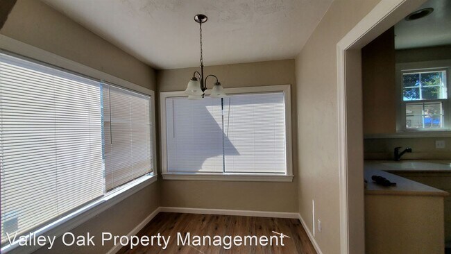 Foto del edificio - 2 br, 1 bath House - 133 Jones St