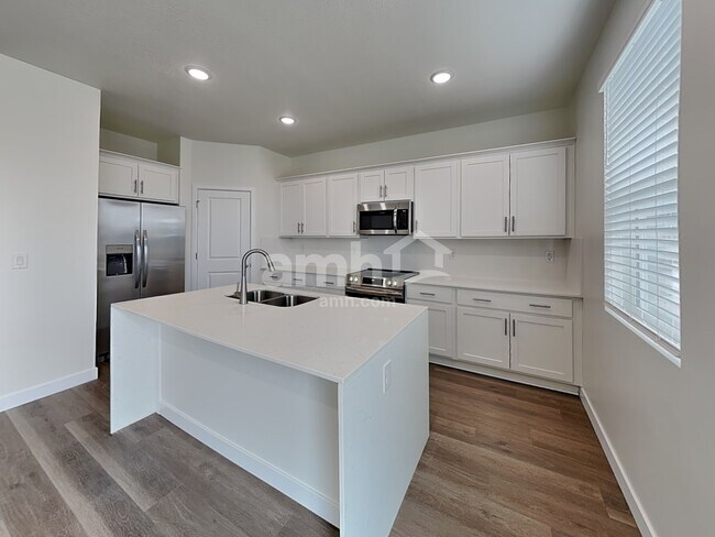 Foto del edificio - 1322 W Mahogany St